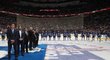 Noví členové hokejové Síně slávy nastoupili na led před zápasem NHL Toronta s Pittsburghem