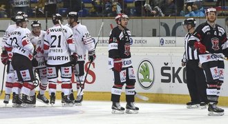 Hradec na Spengler Cupu končí. Ve čtvrtfinále prohrál s Kanadou 1:5