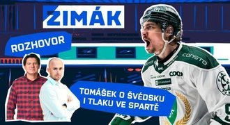 Tomášek o fiasku s Färjestadem: Byli jsme jako Boston. Jak zvládá tlak?