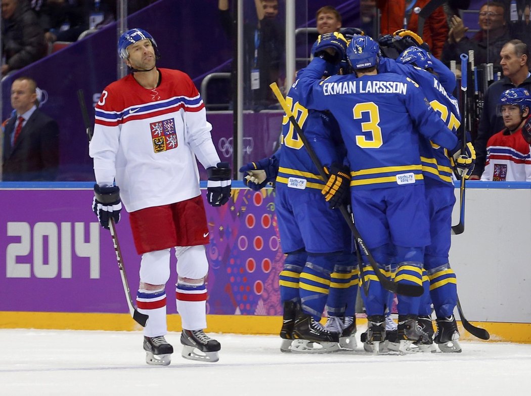 Švédi slaví první branku celých Olympijských her do sítě českého týmu
