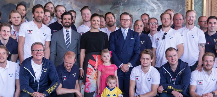 Švédští šampioni si udělali společný snímek s královskou rodinou