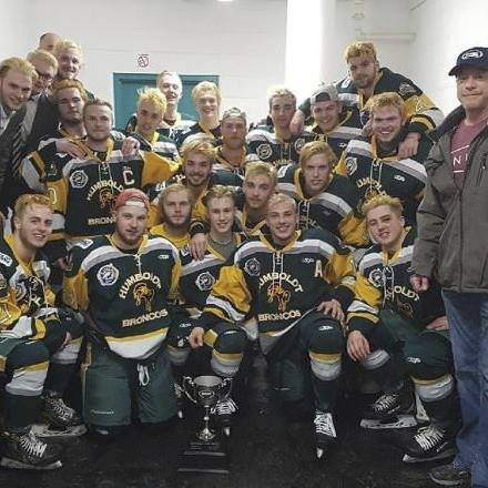 14 mladých hokejistů zemřelo při nehodě autobusu v kanadské provincii Saskatchewan