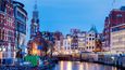 Amsterdam je dlouhodobě sužován nadměrným turistickým ruchem.