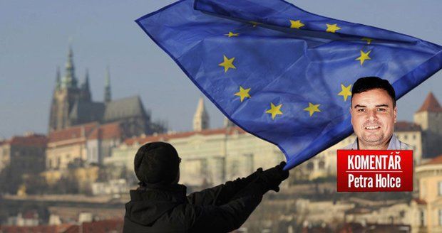 Komentář: Češi nevěří Evropské unii, bohužel ale ani sobě