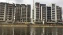 Přímo u holešovické náplavky v současnosti také vzniká soukromý developerský projekt. Přímo u holešovické náplavky v současnosti také vzniká soukromý developerský projekt.