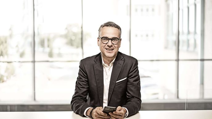 Holger Peters, člen představenstva Škody Auto za oblast Financí, IT a právních záležitostí. Holger Peters, člen představenstva Škody Auto za oblast Financí, IT a právních záležitostí.