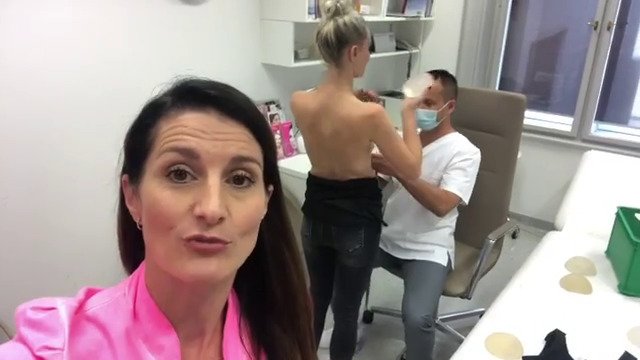 Kateřina Brzobohatá a Nikola Šobichová na klinice plastické chirurgie