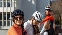 Dnes za Holkama na kole stojí pětičlenný organizační tým.
