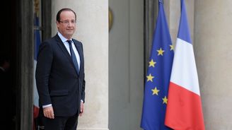 Skandál à la Francie: Prezident Hollande má milenku, všichni mu mají dát pokoj