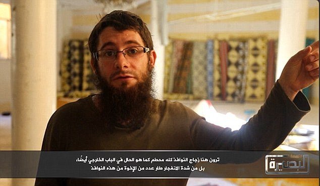 Lucas Kinney je nyní monstrem ve službách al-Káidy.