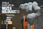 Premiér Bohuslav Sobotka během slavnostního otevření Muzea holocaustu na Slovensku.