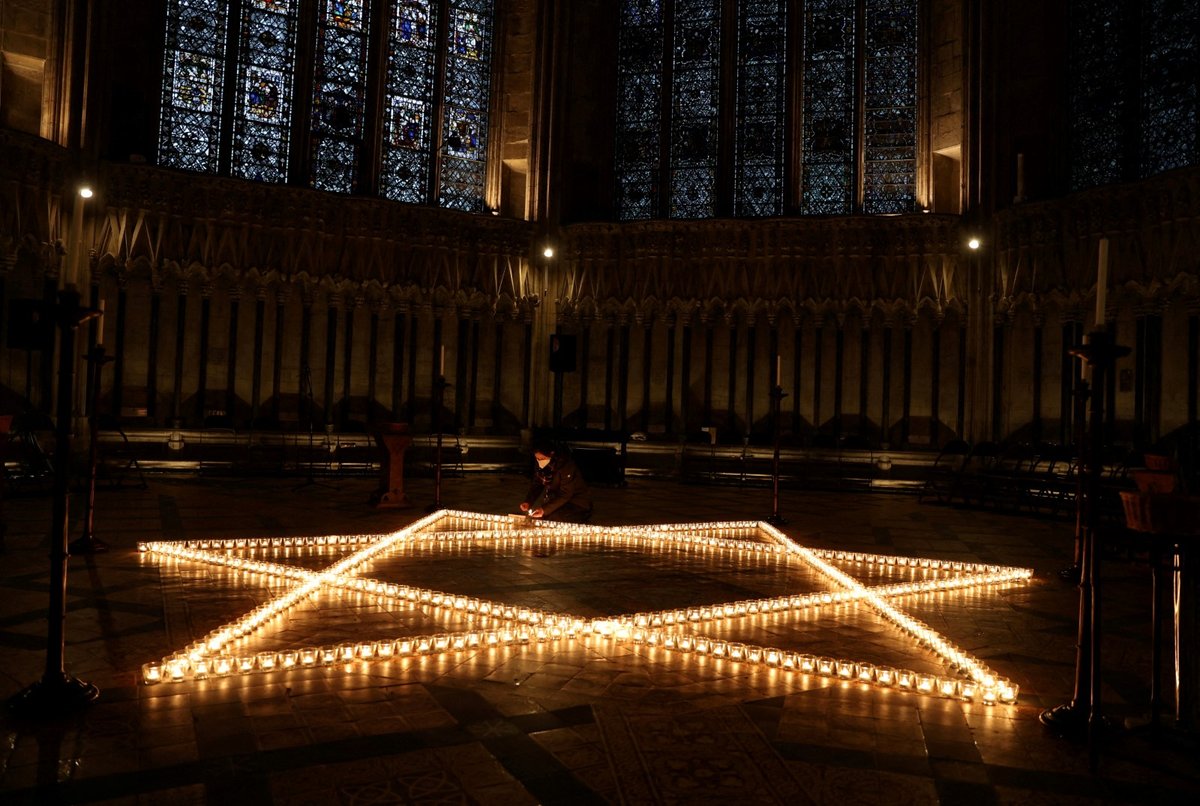 Mezinárodní den památky obětí holocaustu ve Velké Británii (27.1.2022)