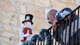 Nafukovací i čurající Ježíšek: Takhle vypadají Vánoce v Izraeli. Fotograf se kvůli nim vypravil na posvátná místa