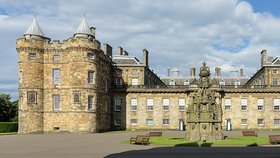 Holyroodhouse, oficiální rezidence panovníka ve Skotsku