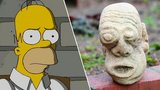800 let stará socha vypadá jako Homer Simpson! 