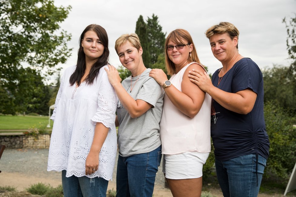 Mirka, Jana, Veronika a Katka jsou šťastná rodina. Doma na ně čekal ještě sedmiletý Matyáš.