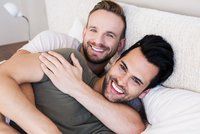 Mladší z bratrů bývá gay, zjistila studie. Může za to protein v ženském těle