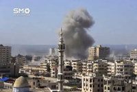 Desítky mrtvých v syrském Homsu. Teroristé útočili na sídla bezpečnostních sil