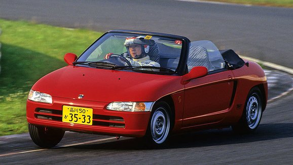 Honda Beat: Kapesní roadster se mimo Japonsko nedostal