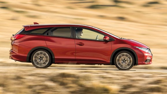 Honda Civic Tourer přichází s akční cenou, v březnu je levnější než hatchback