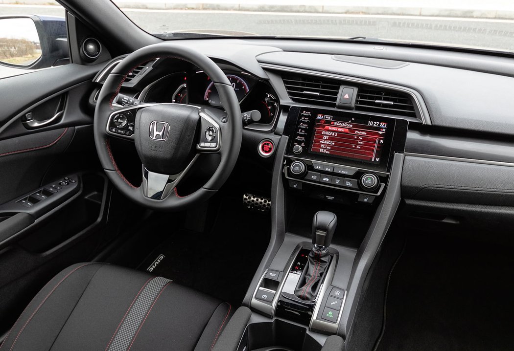 Honda Civic 5D 1.0 VTEC CVT