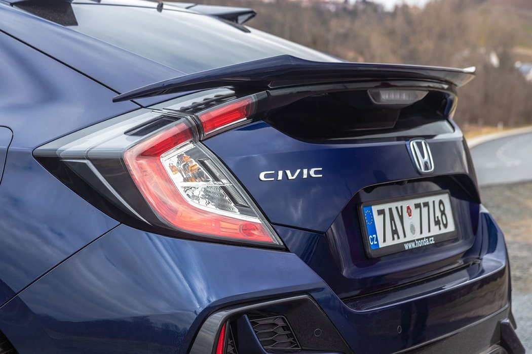 Honda Civic 5D 1.0 VTEC CVT