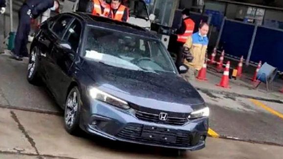 Honda Civic nové generace byla poprvé vyfocena zcela bez maskování