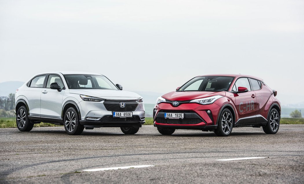 Honda HR-V 1.5 Hybrid i-MMD vs. Toyota C-HR 1.8 Hybrid