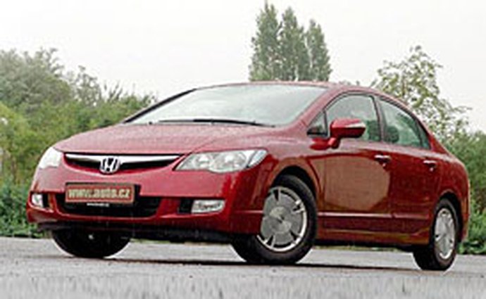 Honda zvýší příděl vozů Civic Hybrid pro Evropu