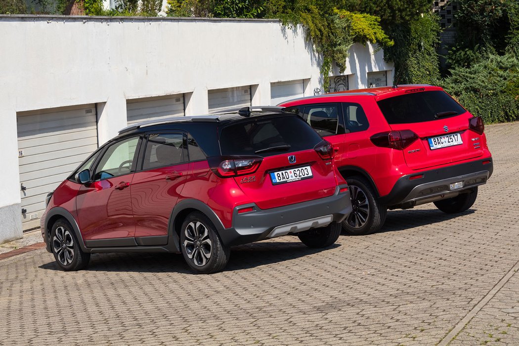 Honda Jazz Crosstar vs. Suzuki Vitara