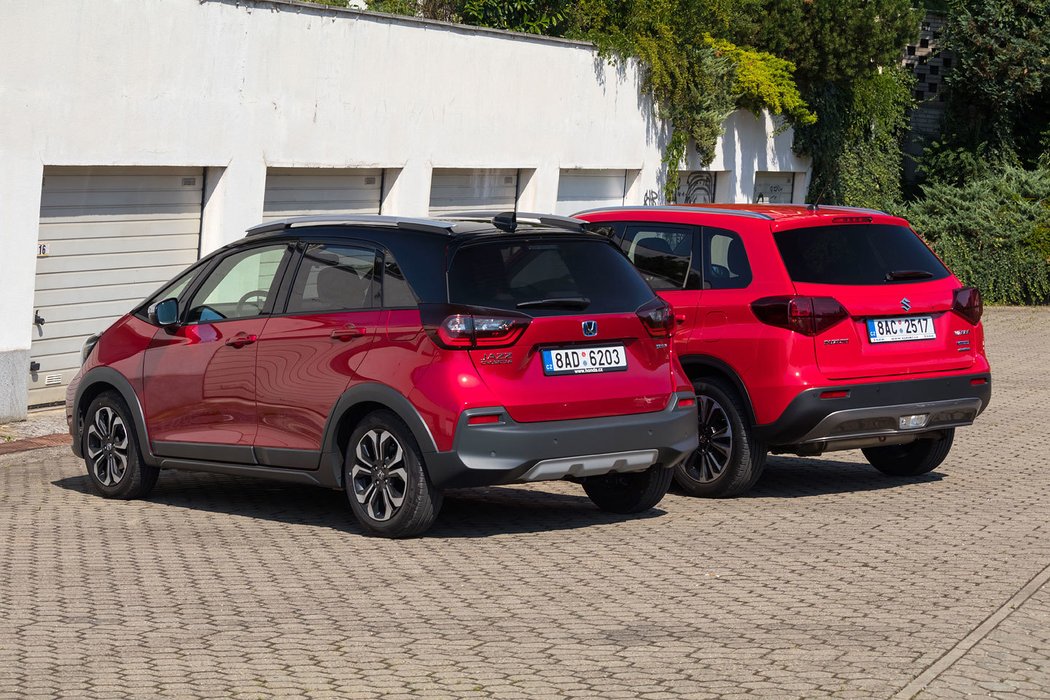 Honda Jazz Crosstar vs. Suzuki Vitara