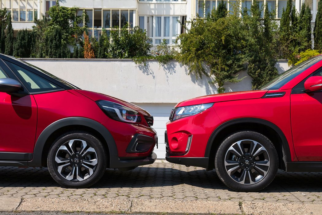 Honda Jazz Crosstar vs. Suzuki Vitara