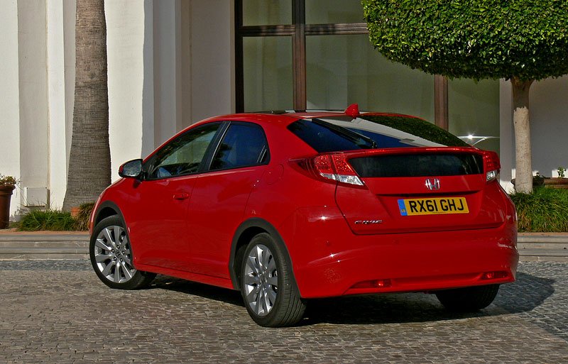 Honda Civic 9G – První jízdní dojmy (12/2011)