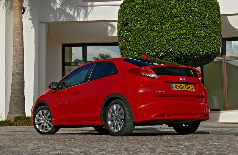 Honda Civic 9G – První jízdní dojmy (12/2011)