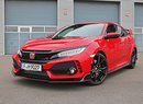 Vyzkoušeli jsme novou Hondu Civic Type R. Proč má tři výfuky? A je pořád tak tvrdá?