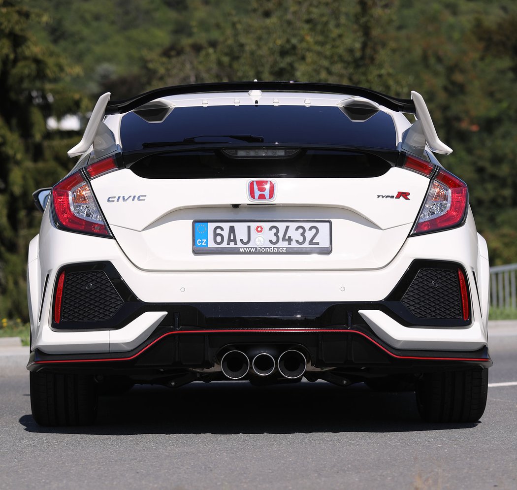 honda nizsistredni sportovni