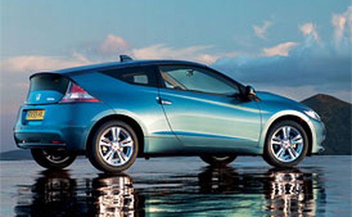 Honda CR-Z: Plošná sleva 100 tisíc Kč, nová první cena 469.000,- Kč