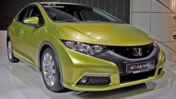 Honda Civic 5D: poprvé u volantu