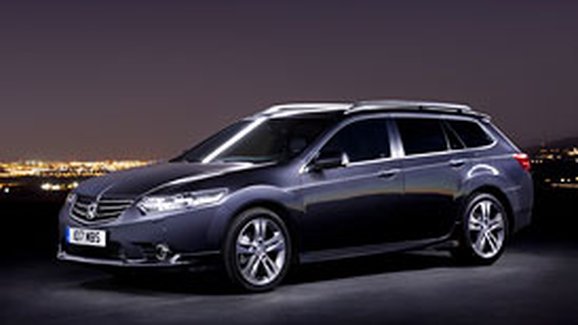 Honda Accord 2011: Inovovaný vzhled, podvozek a úspornější motory