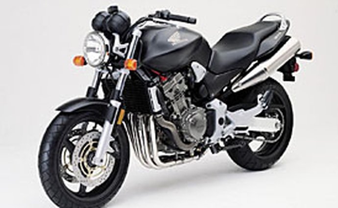 Příchod naháče Honda CB1000F Hornet je na spadnutí