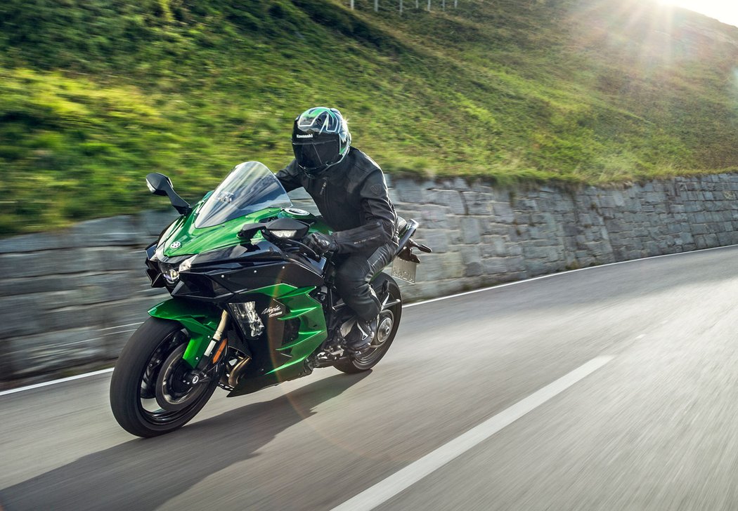 Kawasaki Ninja H2 SX/Ninja H2 SX SE+