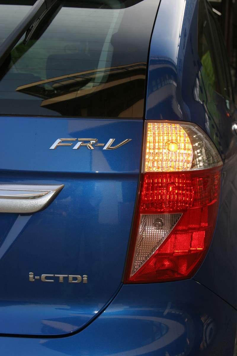 Honda FR-V