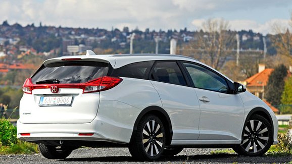 TEST Honda Civic Tourer 1.8 i-VTEC ADAS 1 – Za pár tisíc v&nbsp;bezpečí