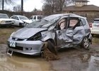 Video: Honda Jazz jde sedmkrát přes střechu, řidič odejde po svých