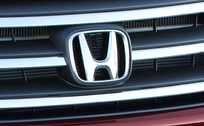 Honda svolává k opravě přes 870.000 aut