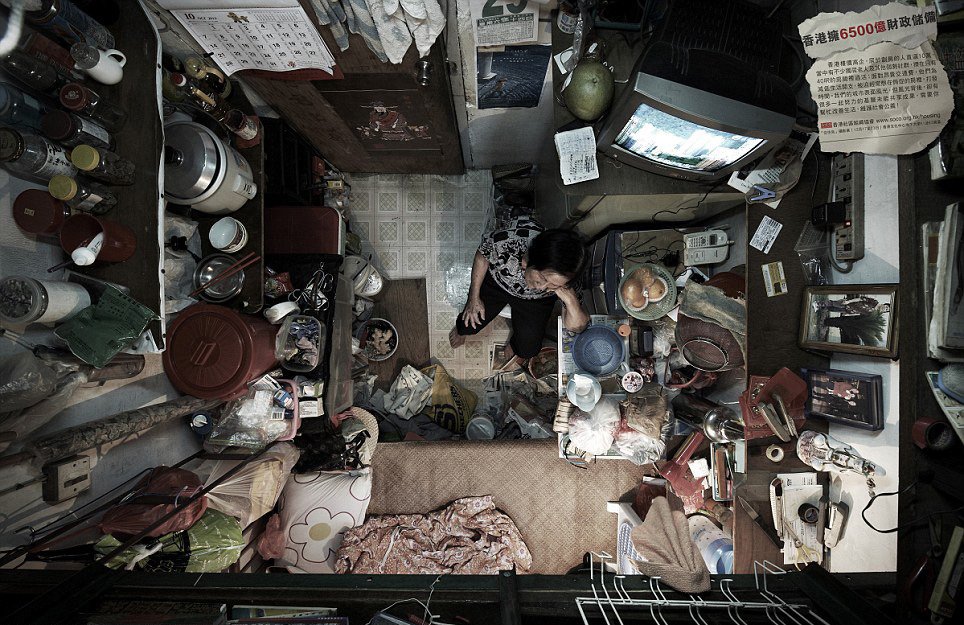 Toto zoufalé bydlení je pro mnohé jedinou cestou, jak v Hongkongu přežít