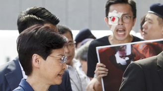 Správkyně Hongkongu oznámila stažení návrhu sporného zákona 