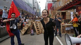 Studenti v Hongkongu pokračují v protestech, vláda se s nimi nebaví