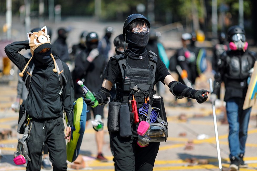 V Hongkongu byla zlikvidována barikáda kolem jedné z vysokých škol