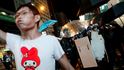 Policie rozháněla demonstranty v Hongkongu i slzným plynem (3. 8. 2019) Policie rozháněla demonstranty v Hongkongu i slzným plynem (3. 8. 2019)